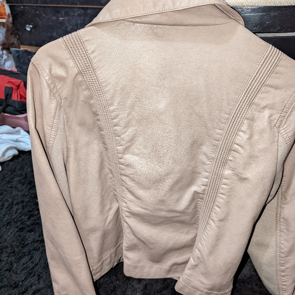 Leather jacket - Picture 4 of 4